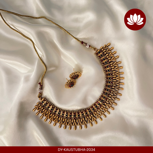 Parampara Series: Traditional Gold No Stone Necklace and Earring Set