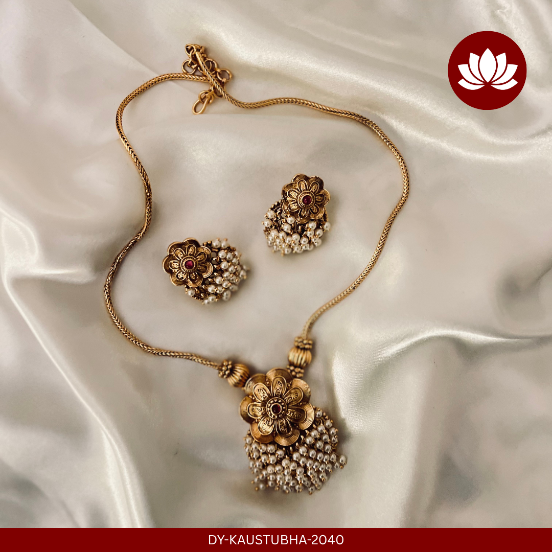 Parampara Series: Traditional Pearl Fusion Chain and Earring Set