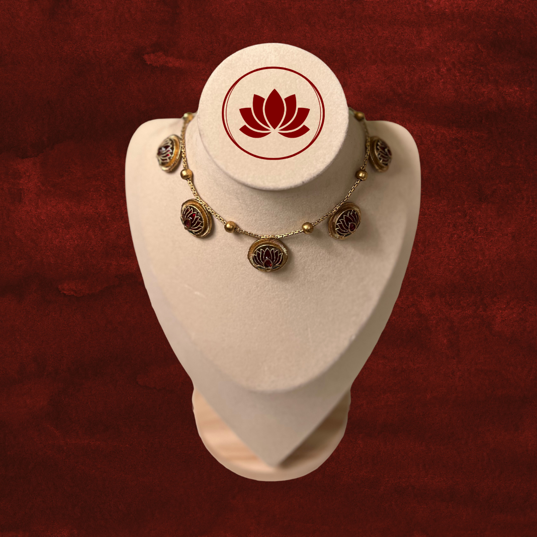 Tamara Series: Simple Lotus in Circle Necklace and Earring Set